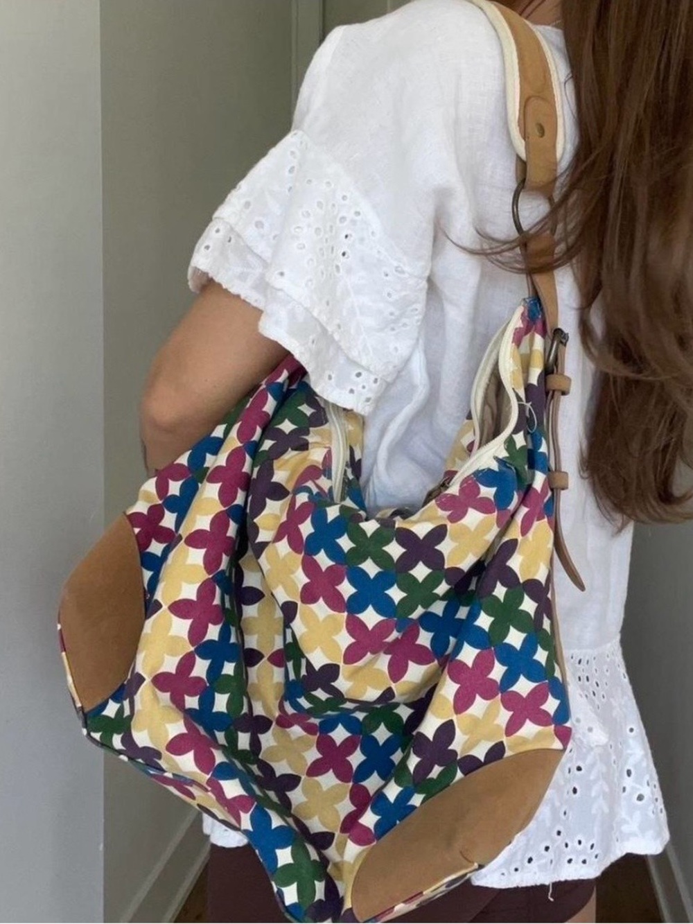 Multicolor Floral Pattern Canvas Shoulder Bag with Tan Accents